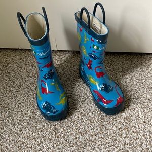 NEW KIDS RAINBOOTS SIZE 6 - like new (never worn)